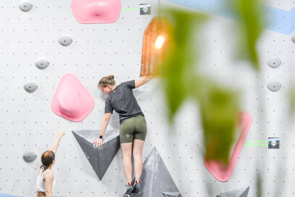 Summer Session Boulderwelt Dortmund Bouldern für Anfänger und Profis Spaß Bar